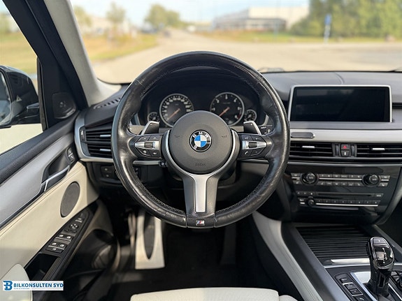 BMW X5 11 of 26