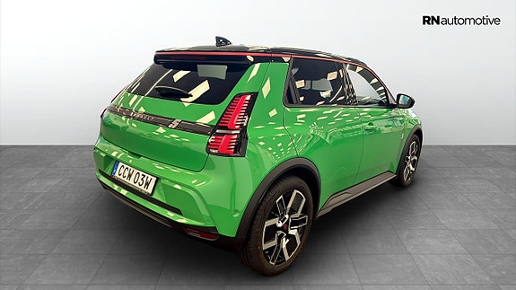 Renault 5 E-Tech 5 of 11