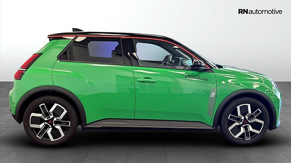 Renault 5 E-Tech 6 of 11