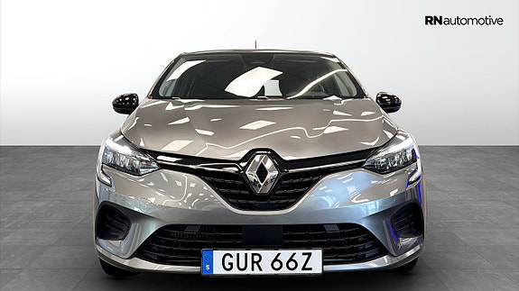 Renault Clio 8 of 23