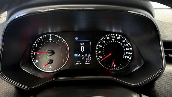 Renault Clio 14 of 23