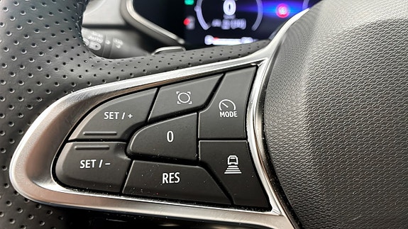 Renault Captur 15 of 24