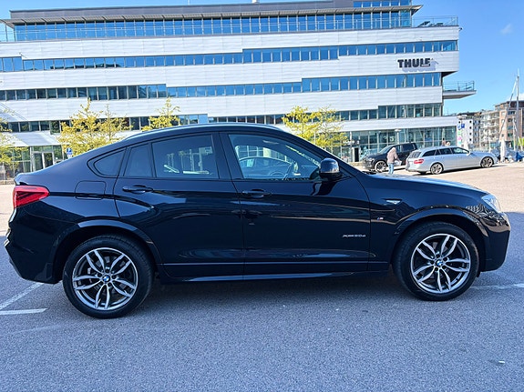 BMW X4 3 of 10