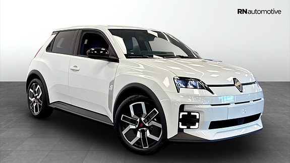 Renault 5 E-Tech 7 of 12
