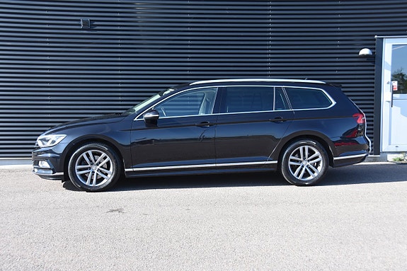 Volkswagen Passat 3 of 20