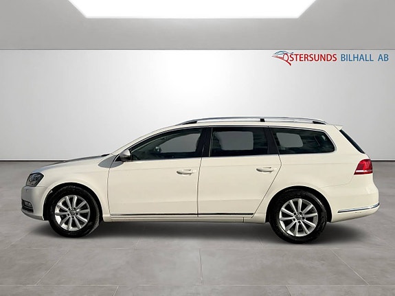 Volkswagen Passat 4 of 11