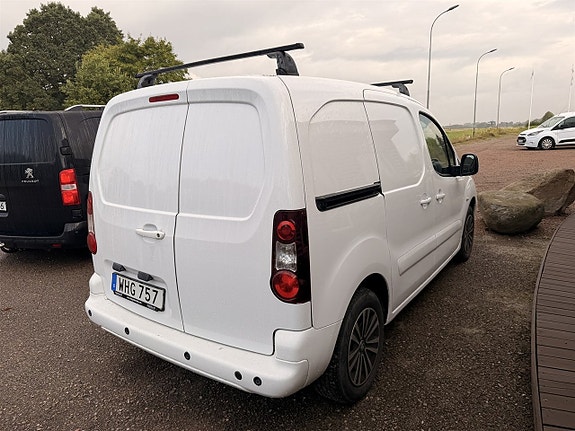 Peugeot Partner 4 of 9