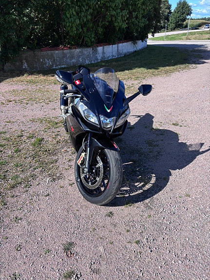 Aprilia RSV4 LÅGMILAD 4 of 6
