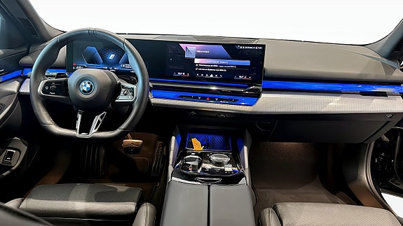BMW 530e 4 of 9