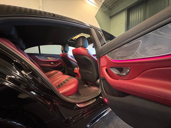 Mercedes-Benz CLS450 14 of 26