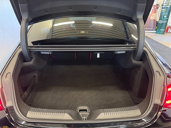 Mercedes-Benz CLS450 25 of 26