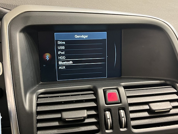Volvo XC60 19 of 22