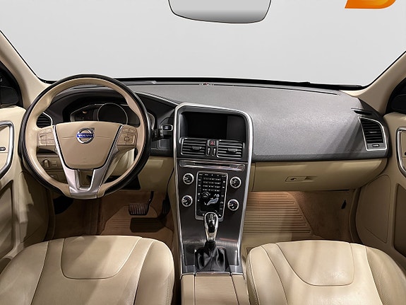 Volvo XC60 13 of 22