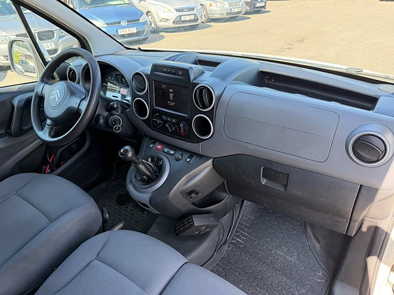 Citroen Berlingo 11 of 22