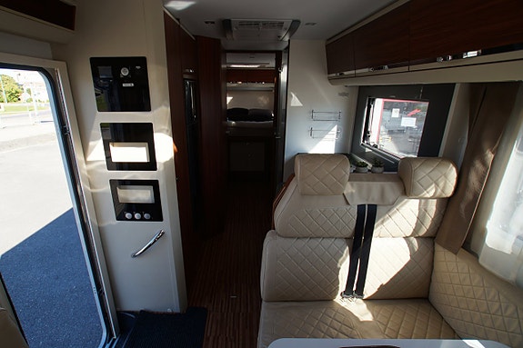 Adria SONIC SUPREME I 810 9 of 19