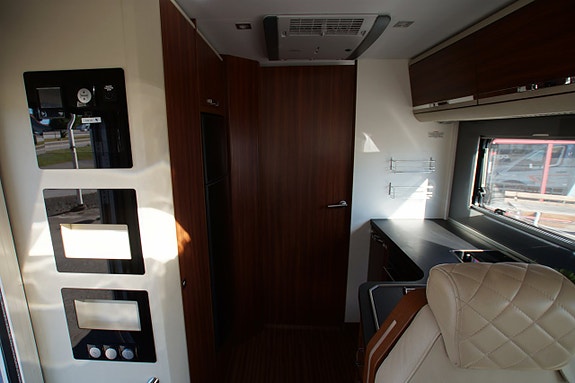 Adria SONIC SUPREME I 810 19 of 19
