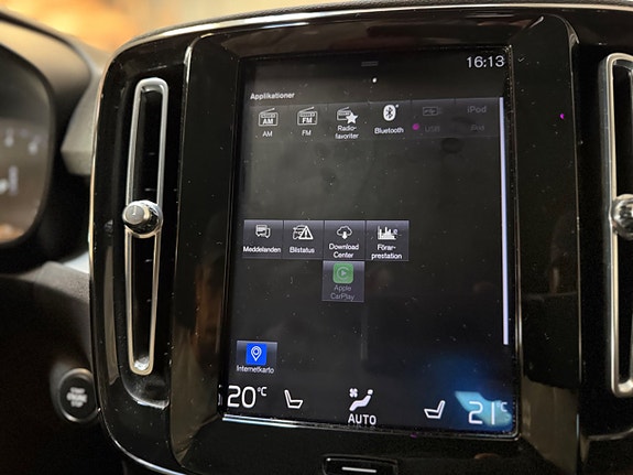 Volvo XC40 16 of 19