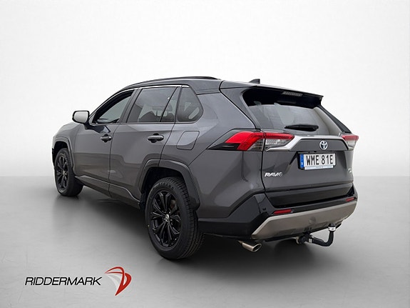 Toyota RAV4 4 of 24