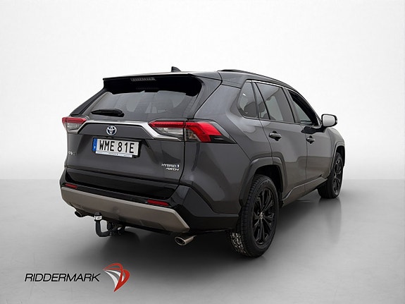 Toyota RAV4 6 of 24