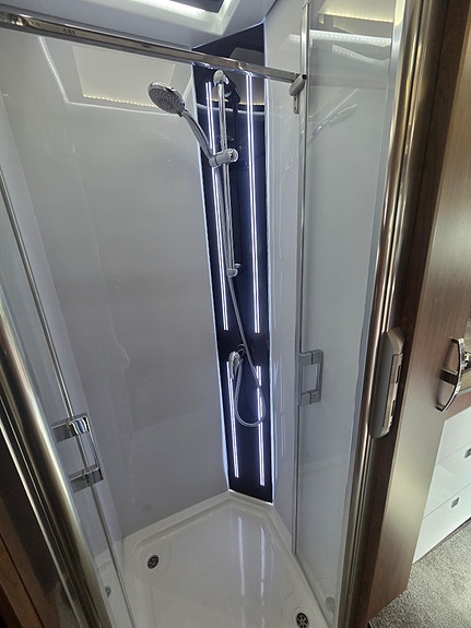Frankia 840 QD F-LINE 7 of 12