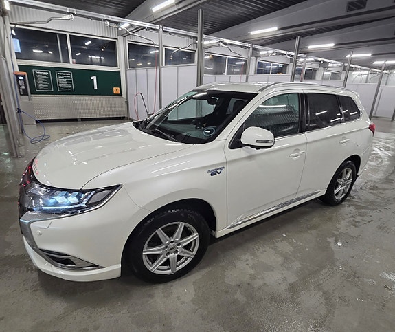 Mitsubishi Outlander 17 of 25