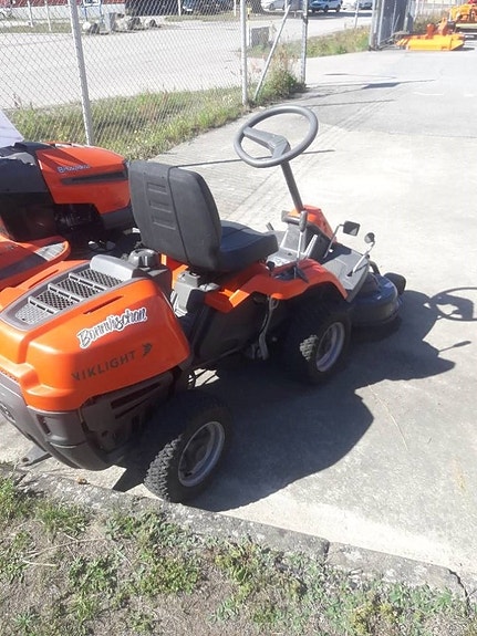 Husqvarna R 112C 3 of 4