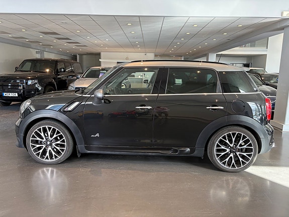 MINI Countryman Cooper SD 2 of 11