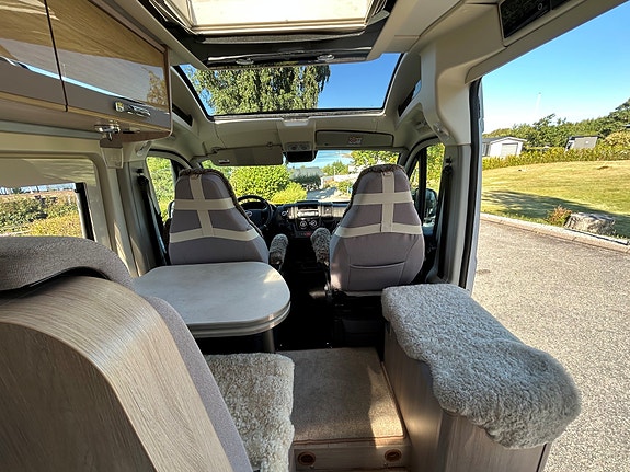 Rapido V62 7 of 14