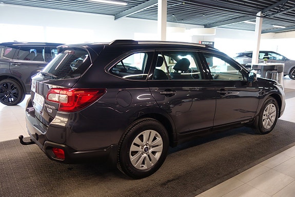 Subaru Outback 3 of 6