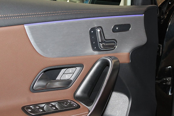 Mercedes-Benz A45 24 of 30