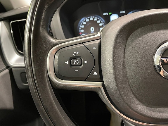 Volvo XC60 21 of 23