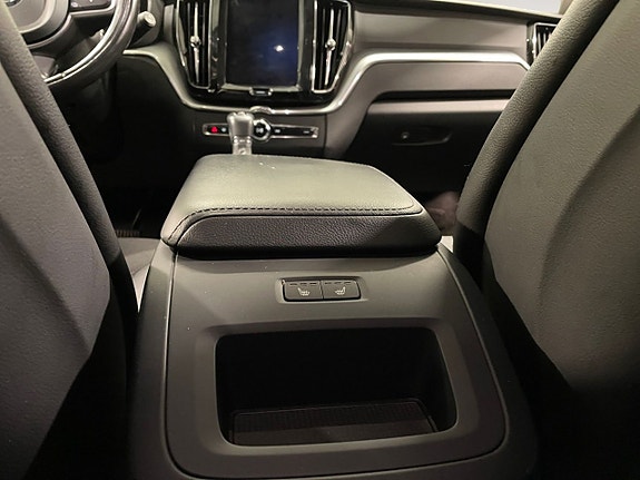Volvo XC60 20 of 23