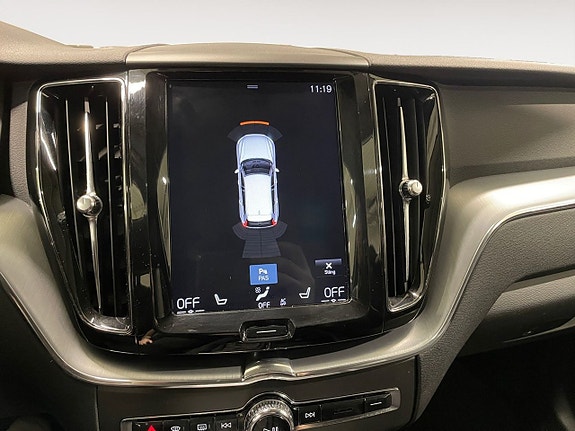 Volvo XC60 18 of 23