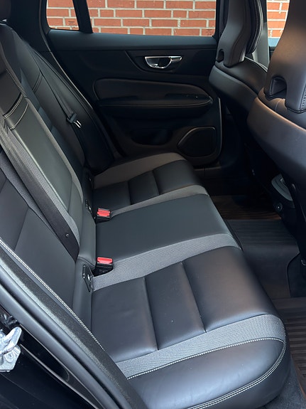 Volvo V60 26 of 29