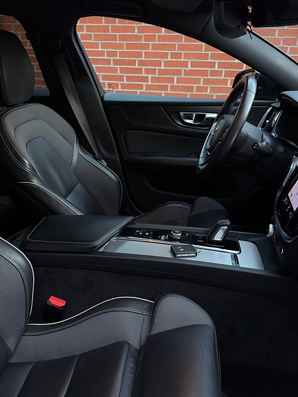 Volvo V60 12 of 29