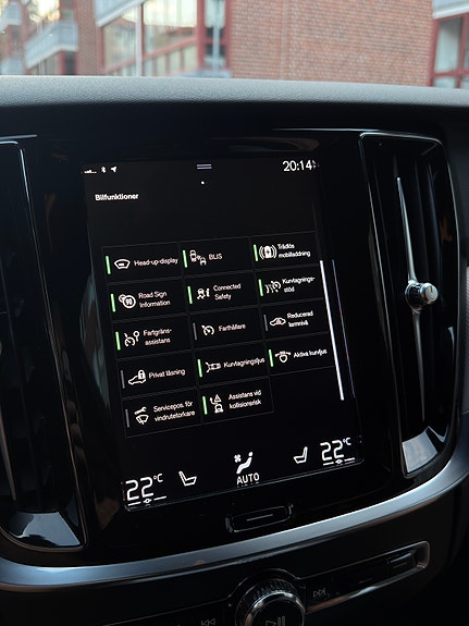 Volvo V60 24 of 29