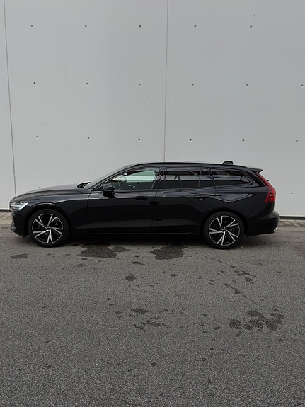 Volvo V60 5 of 29