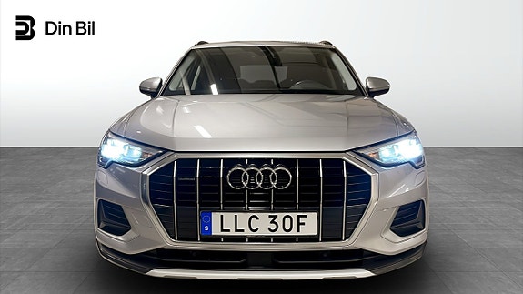 Audi Q3 4 of 14