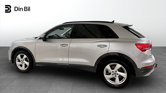 Audi Q3 2 of 14