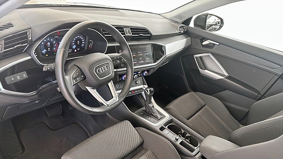 Audi Q3 9 of 14