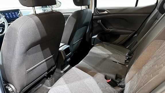 Volkswagen T-Cross 11 of 19