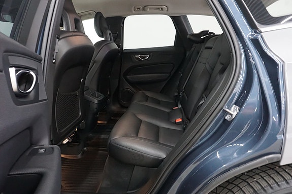Volvo XC60 7 of 27