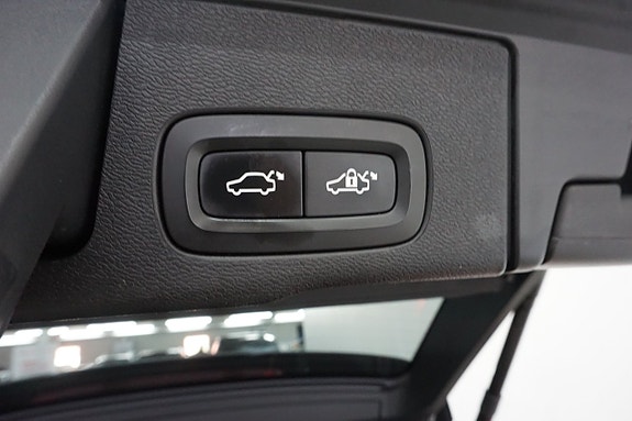 Volvo XC60 25 of 27