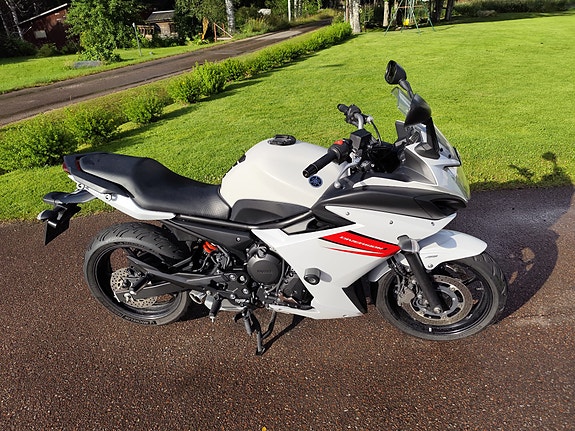 Yamaha XJ6 Diversion F 4 of 10
