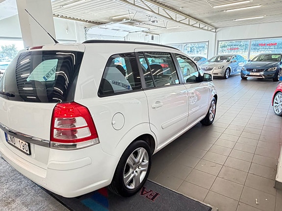 Opel Zafira 12 of 12