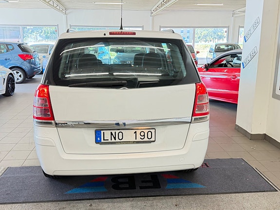 Opel Zafira 11 of 12
