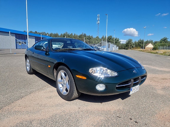 Jaguar XK 5 of 22