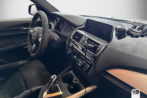 BMW M140i 6 of 20