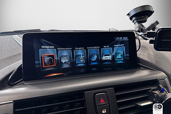 BMW M140i 11 of 20