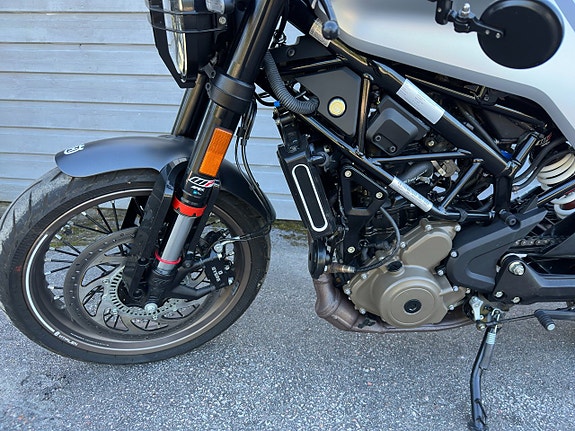 Husqvarna Vitpilen 401 6 of 7